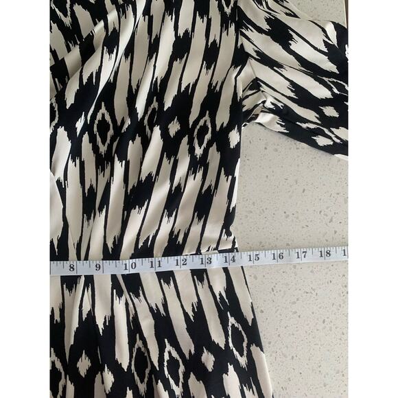J. McLaughlin Catalina Cloth Black‎ Ivory Ikat Sheath Dress Size M - Picture 8 of 11